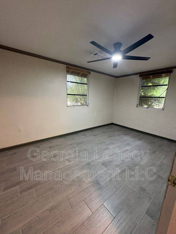 House for rent at 2538 Cleveland Rd, Bogart, GA 30622