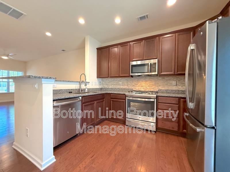 Townhouse for rent at 4708 Pepperstone Lane, Charlotte, NC 28269