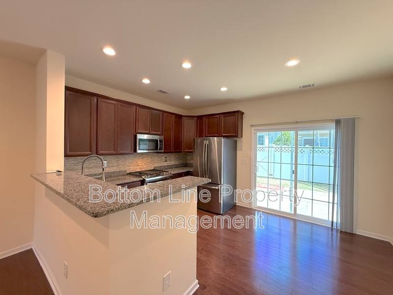 Townhouse for rent at 4708 Pepperstone Lane, Charlotte, NC 28269