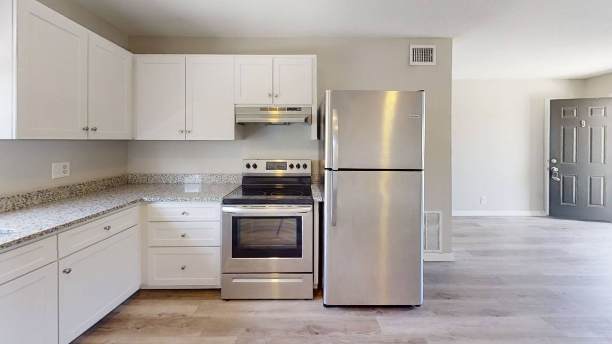 Apartment for rent at 426 Palm Ave N, Saint Petersburg, FL 33703