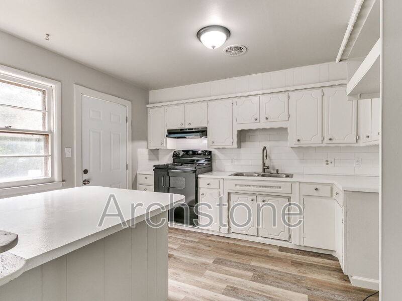House for rent at 2312 Mustang Dr, Oklahoma City, OK 73115