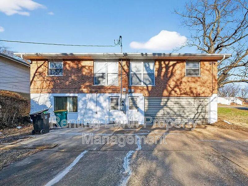 House for rent at 8908 Scottdale Ave, Saint Louis, MO 63136