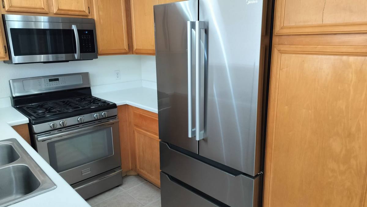 Townhouse for rent at 67 Belle Maison, Las Vegas, NV 89123