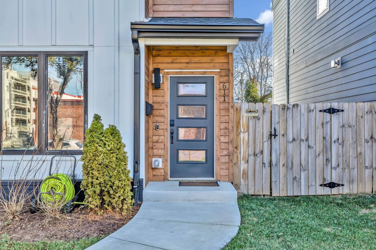 Townhouse for rent at 611 21st Ave N, Nashville, TN 37203