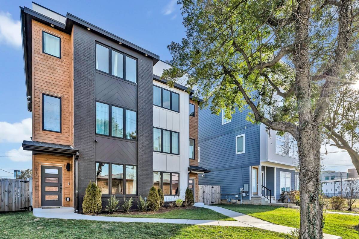 Townhouse for rent at 611 21st Ave N, Nashville, TN 37203