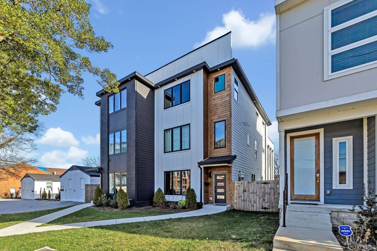 Townhouse for rent at 611 21st Ave N, Nashville, TN 37203