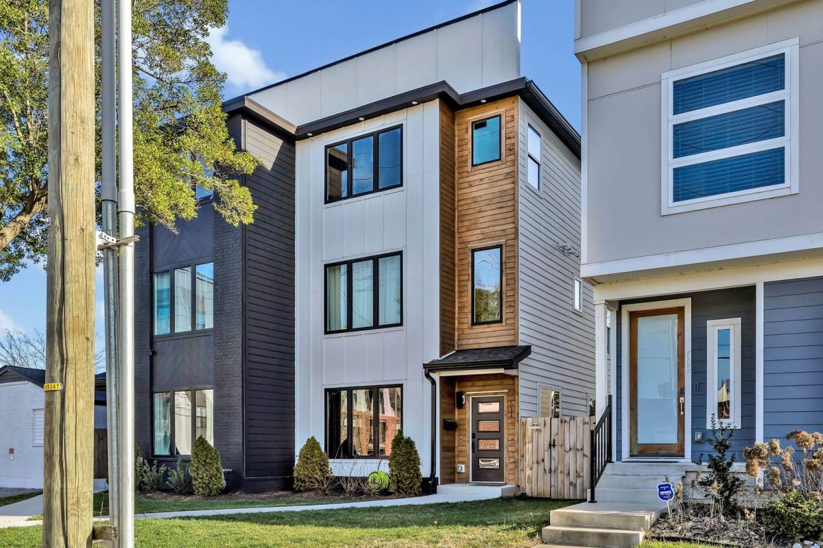 Townhouse for rent at 611 21st Ave N, Nashville, TN 37203