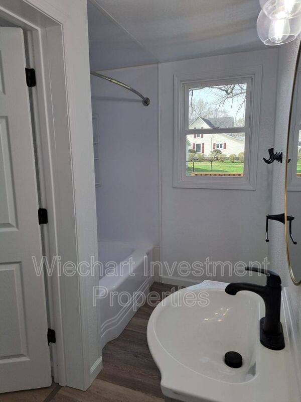 House for rent at 358 Cherry St, Bluffton, OH 45817