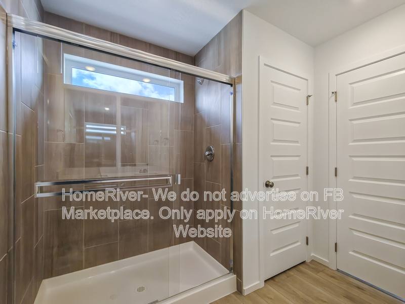 House for rent at 24806 E Coopers Hawk Lane, Liberty Lake, WA 99019