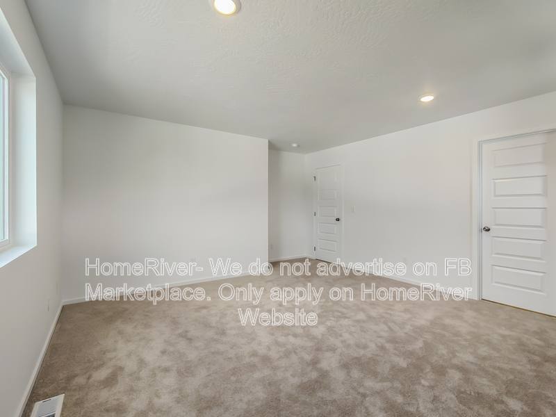 House for rent at 24806 E Coopers Hawk Lane, Liberty Lake, WA 99019