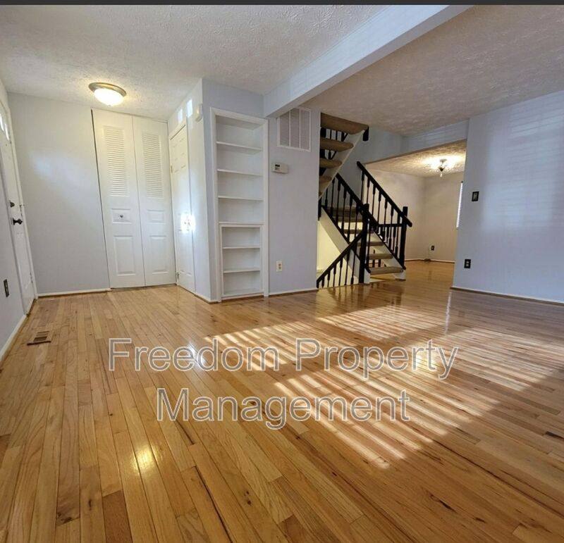 Townhouse for rent at 7974 Tyson Oaks Circle, Vienna, VA 22182