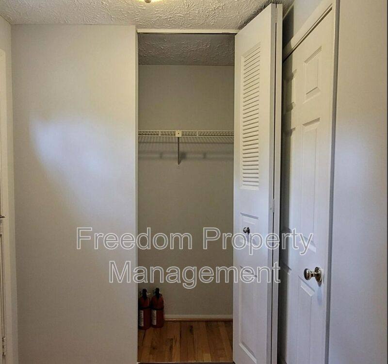 Townhouse for rent at 7974 Tyson Oaks Circle, Vienna, VA 22182