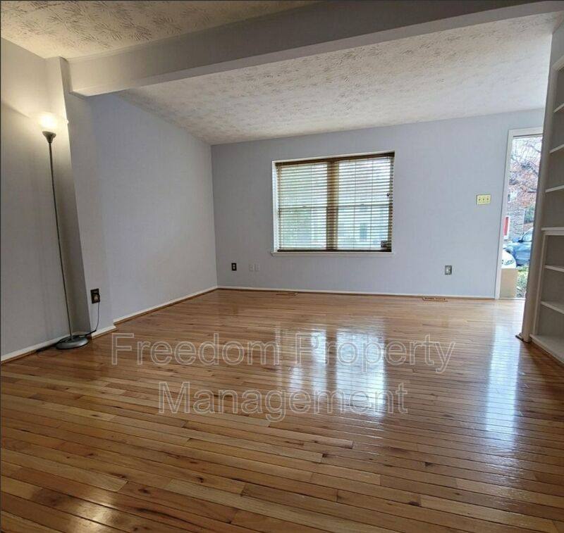 Townhouse for rent at 7974 Tyson Oaks Circle, Vienna, VA 22182