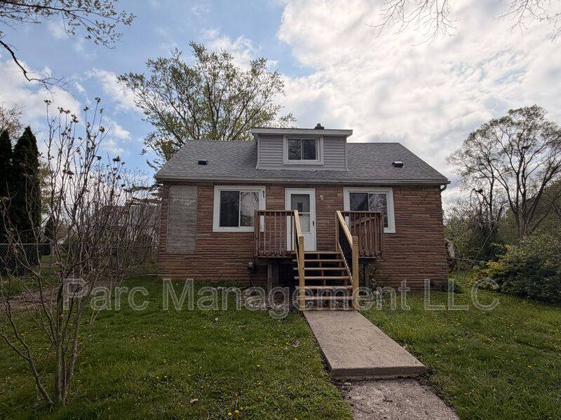 House for rent at 91 Waterly Ave, Waterford, MI 48328