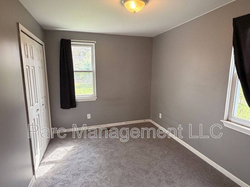 House for rent at 91 Waterly Ave, Waterford, MI 48328