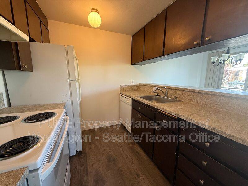 Apartment for rent at 417 SW 155th St #4, Seattle, WA 98166