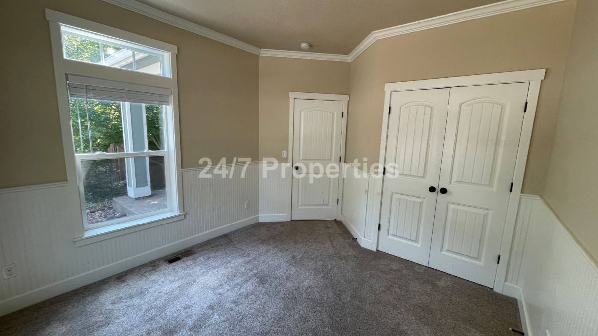 House for rent at 16225 SE Pinot Rd, Portland, OR 97267
