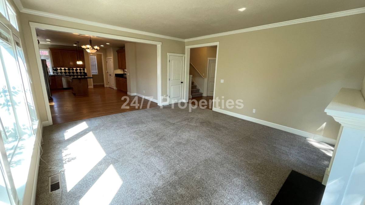 House for rent at 16225 SE Pinot Rd, Portland, OR 97267