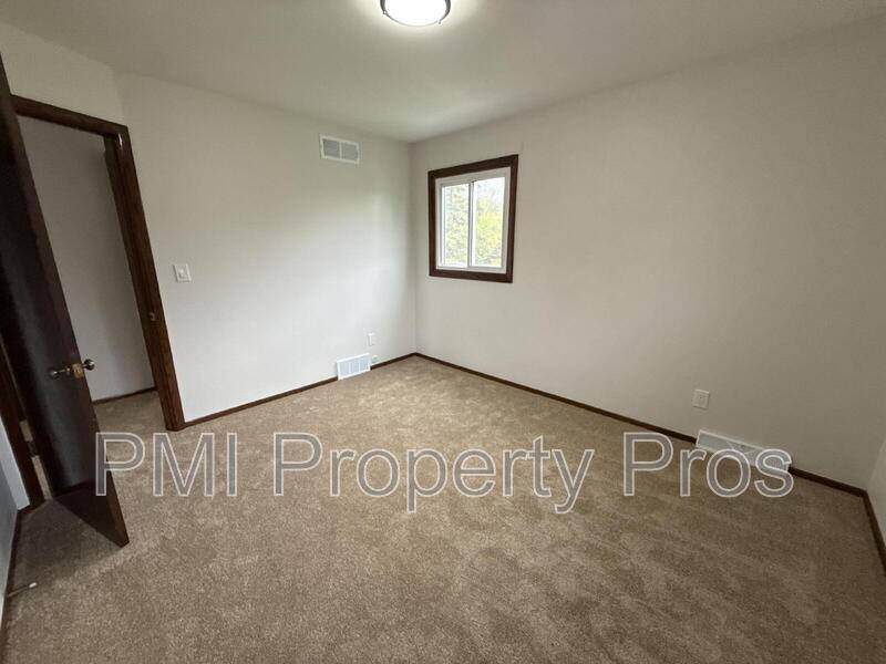 Condo for rent at 8150 S 88th St, Franklin, WI 53132