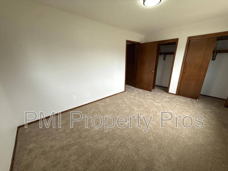Condo for rent at 8148 S 88th St, Franklin, WI 53132