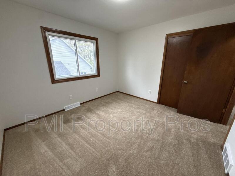 Condo for rent at 8148 S 88th St, Franklin, WI 53132