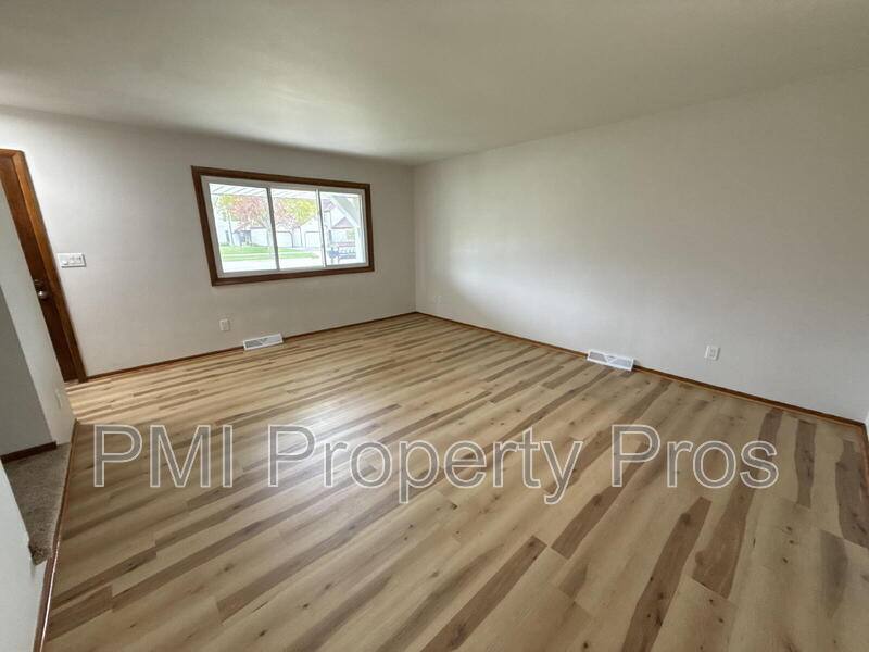 Condo for rent at 8148 S 88th St, Franklin, WI 53132