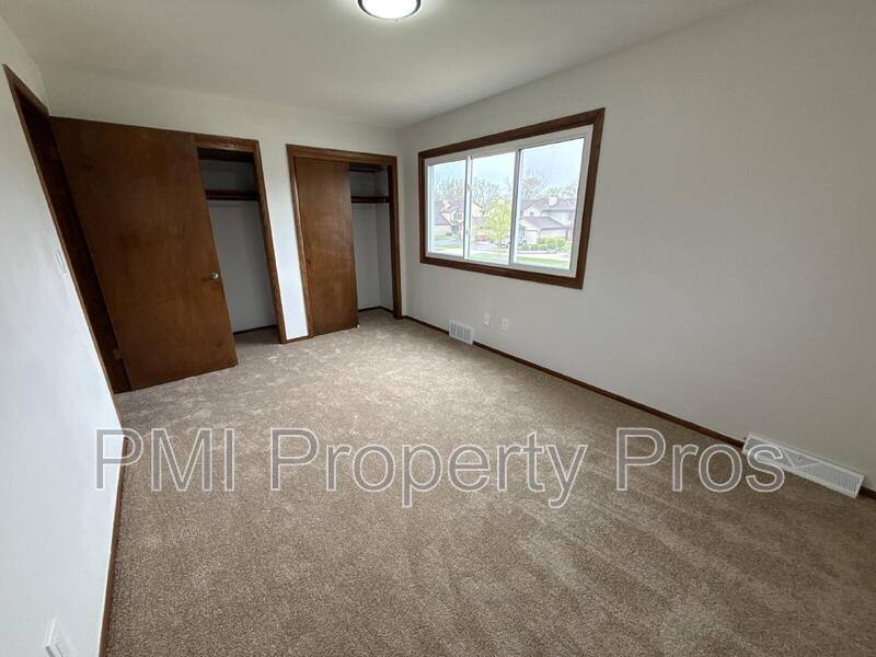 Condo for rent at 8148 S 88th St, Franklin, WI 53132