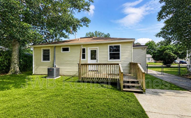 House for rent at 3312 Seville St W, Jacksonville, FL 32207