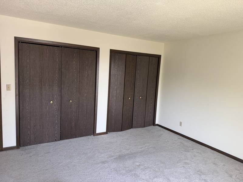 Apartment for rent at 524 Breezy Point Dr #3, Clinton, IA 52732