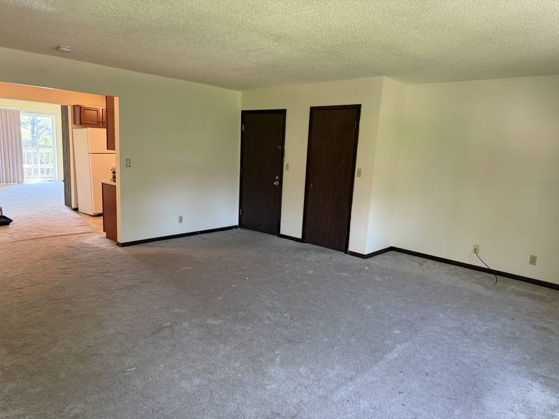 Apartment for rent at 524 Breezy Point Dr #3, Clinton, IA 52732