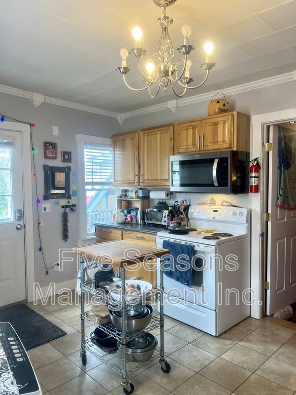 Apartment for rent at 65-67 Intervale Ave #4, Burlington, VT 05401