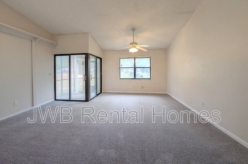 Townhouse for rent at 8412 Long Meadow Circle N, Jacksonville, FL 32244