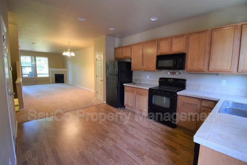 Townhouse for rent at 1419 NE Lockheart Lane #1, Hillsboro, OR 97124