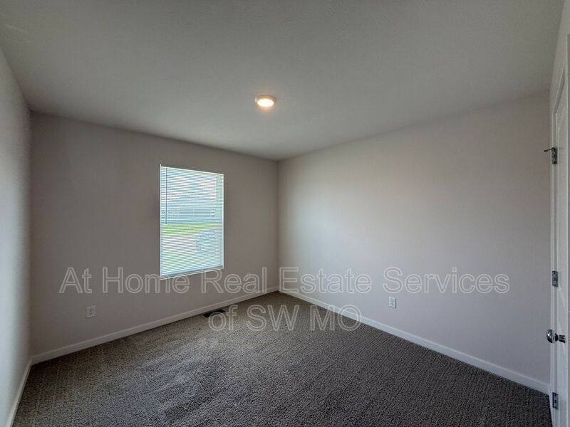 House for rent at 415 W Oak Lawn St, Rogersville, MO 65742
