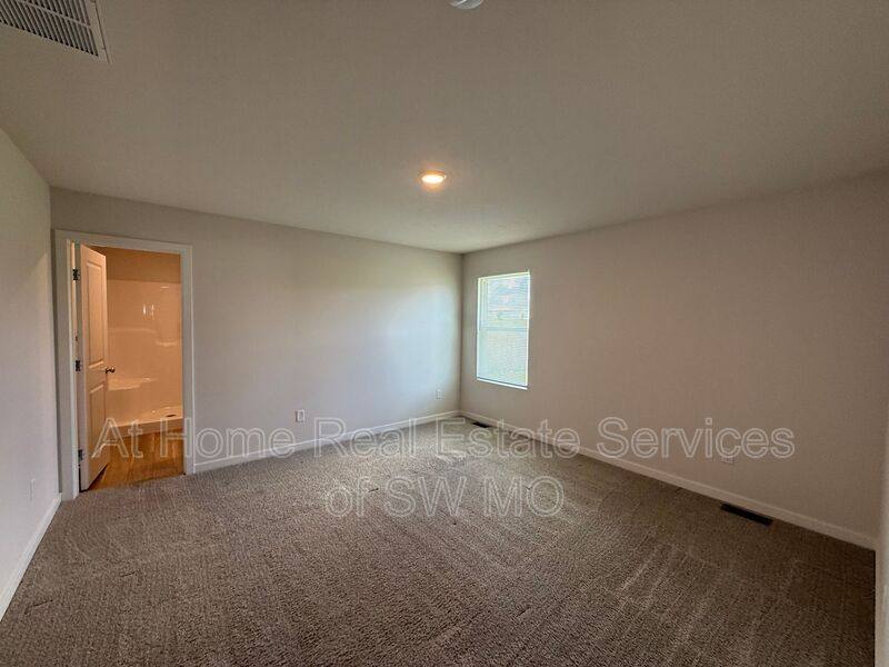 House for rent at 415 W Oak Lawn St, Rogersville, MO 65742