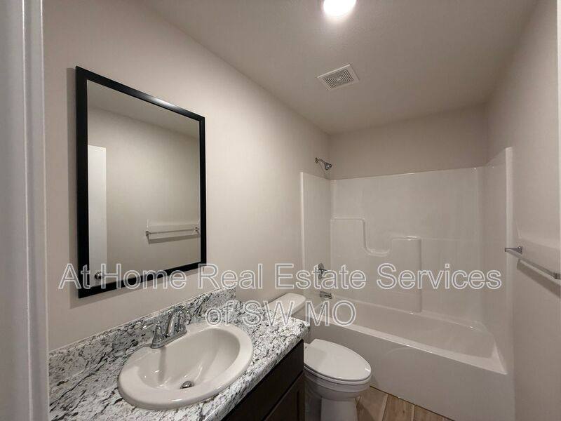 House for rent at 415 W Oak Lawn St, Rogersville, MO 65742