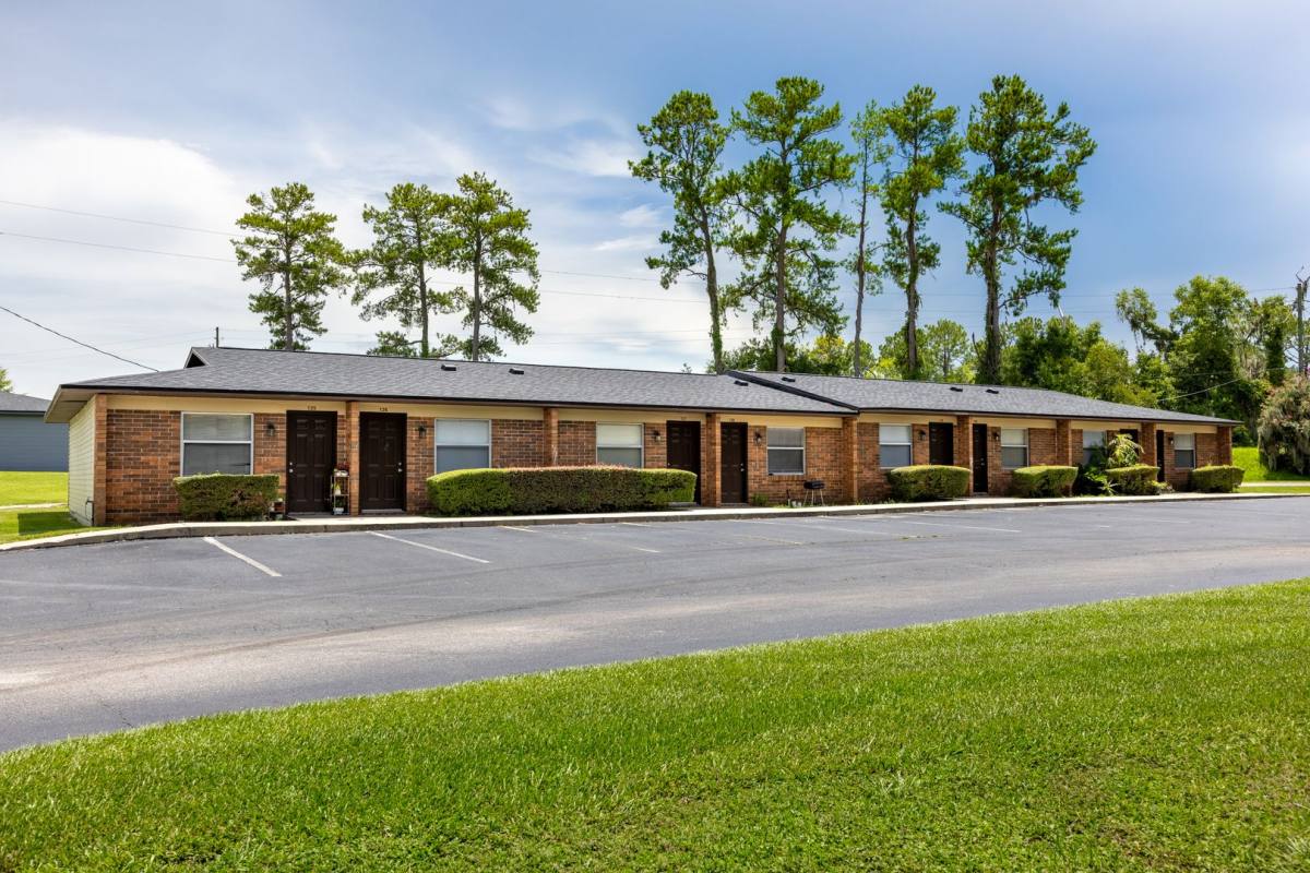 Apartment for rent at Santa Fe Trace Ltd, 3510 NW 91st St, Gainesville, FL 32606