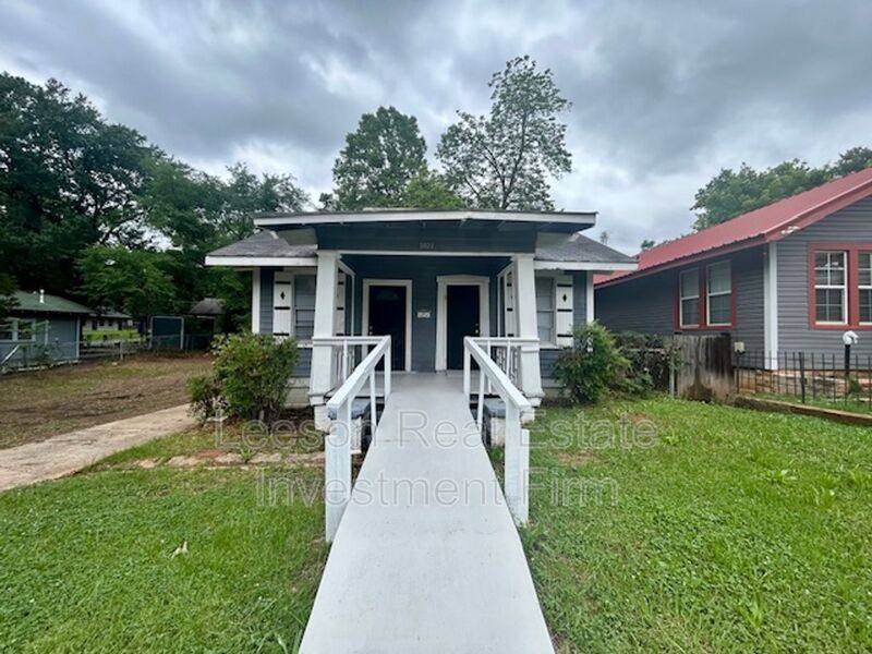 House for rent at 3022 Lillian St, Shreveport, LA 71109