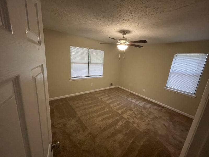 Apartment for rent at 1060 1062 Sourwood Court, Athens, GA 30606
