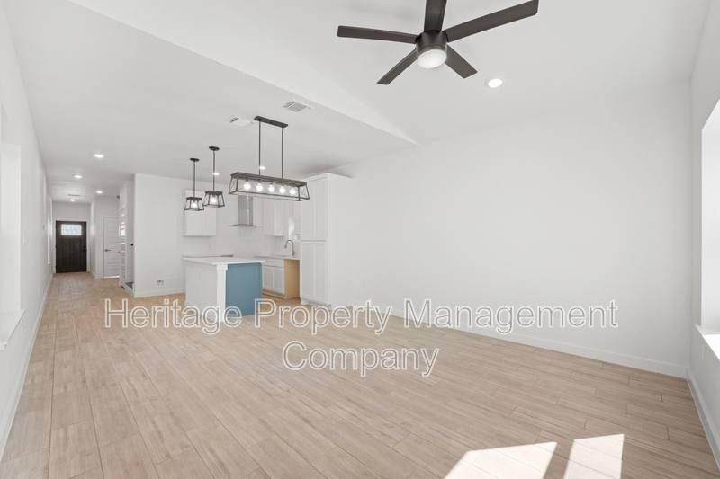 House for rent at 214 Cooper St, San Antonio, TX 78210