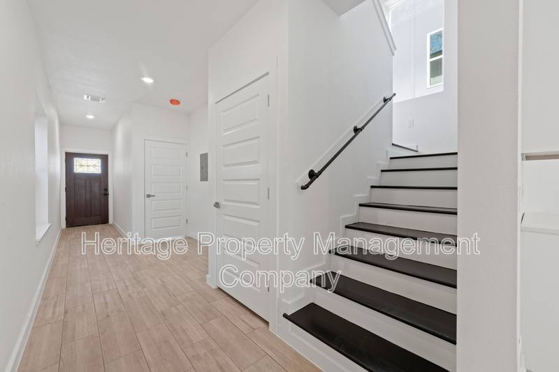 House for rent at 214 Cooper St, San Antonio, TX 78210
