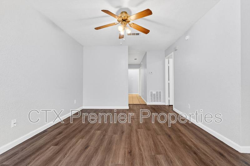 Apartment for rent at 905 Parmer Ave #B, Killeen, TX 76541