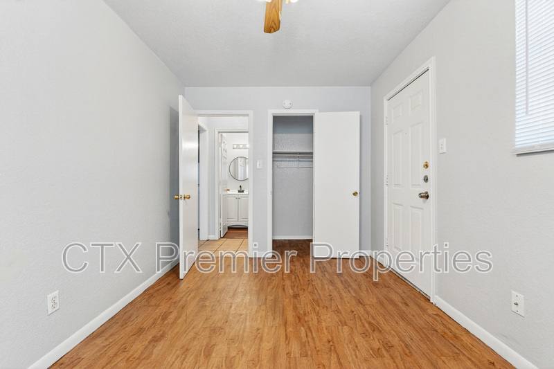 Apartment for rent at 905 Parmer Ave #B, Killeen, TX 76541