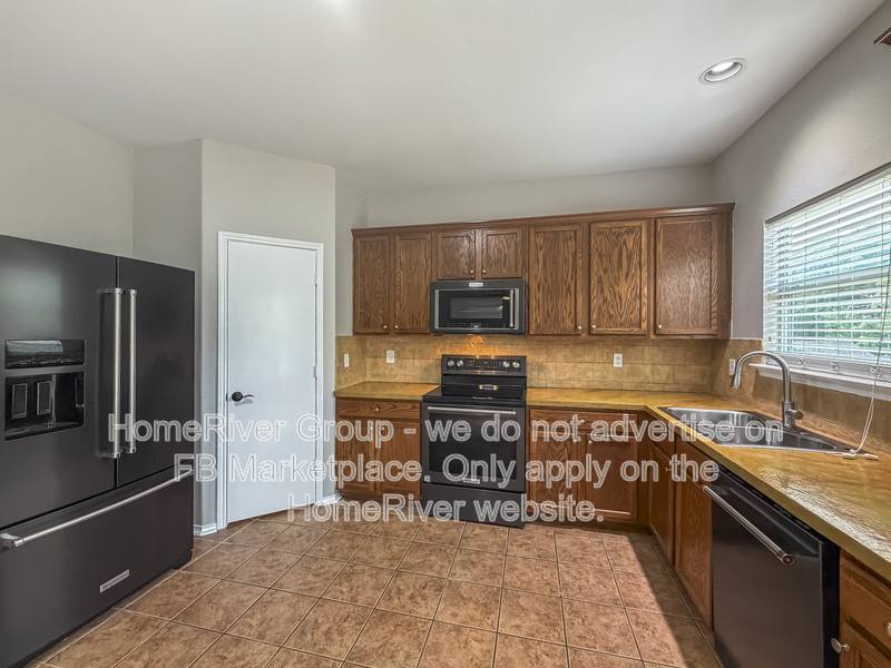 House for rent at 1072 Aviary, Aubrey, TX 76227