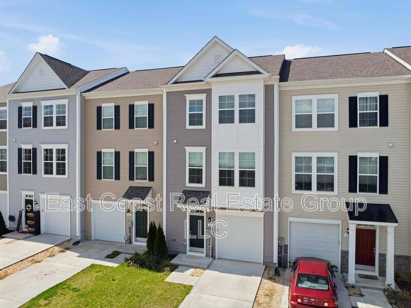 Townhouse for rent at 22 Kirby Court, Bunker Hill, WV 25413
