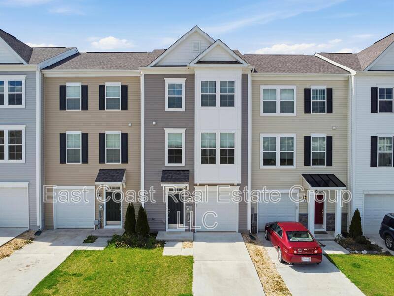 Townhouse for rent at 22 Kirby Court, Bunker Hill, WV 25413