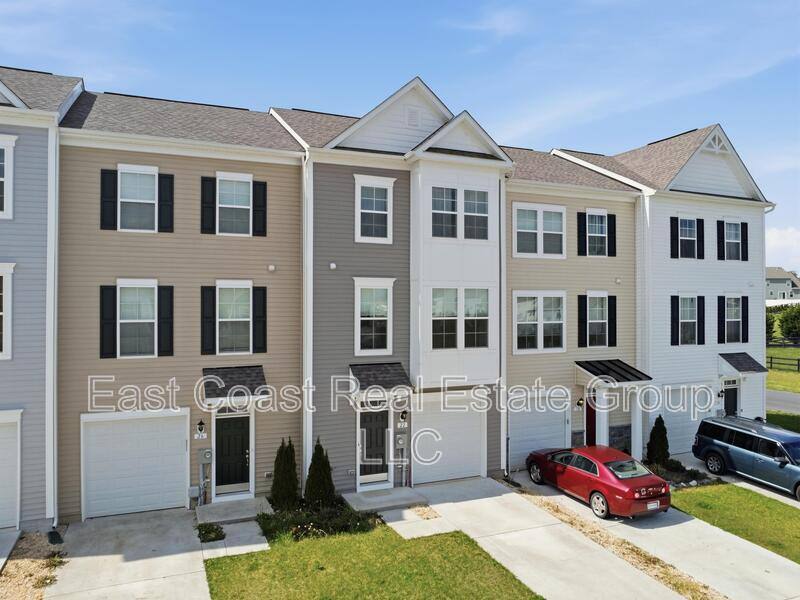 Townhouse for rent at 22 Kirby Court, Bunker Hill, WV 25413