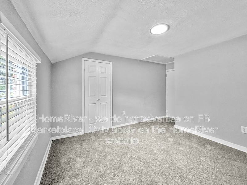 House for rent at 4723 Gardenville Rd, Pittsburgh, PA 15236