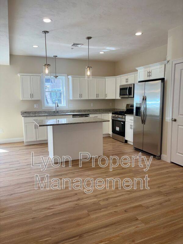 Townhouse for rent at 25 Johnson St #A, Taunton, MA 02780