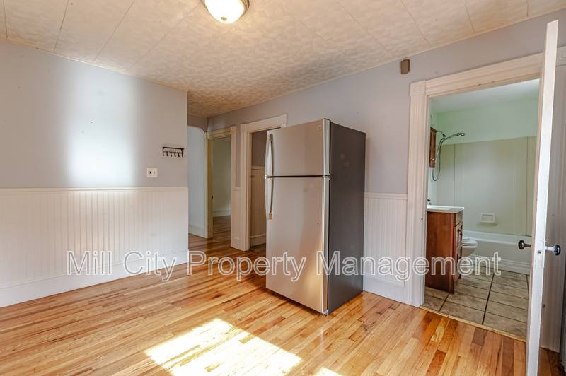 Apartment for rent at 195 Sagamore St #2, Manchester, NH 03104